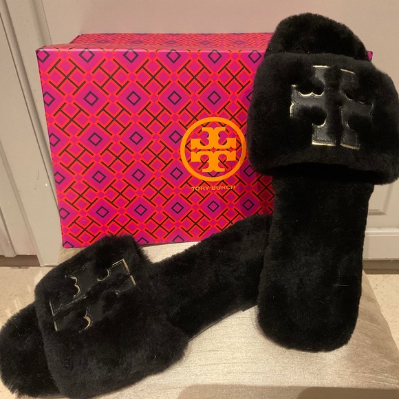 Fuzzy Tory Burch Flats size 7 like new ~ barely worn - Picture 1 of 6